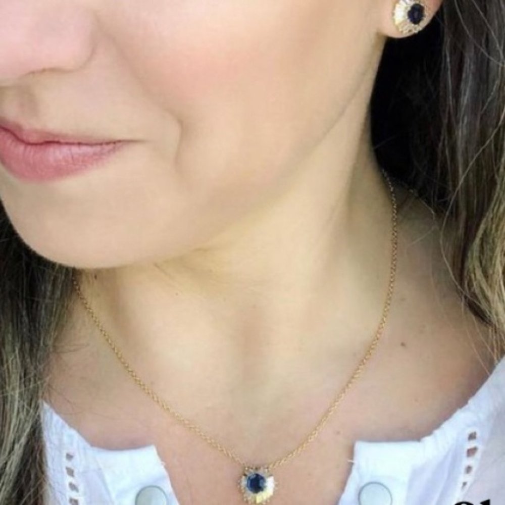 :: Stella & Dot Heirloom Studs - Picture 2 of 5